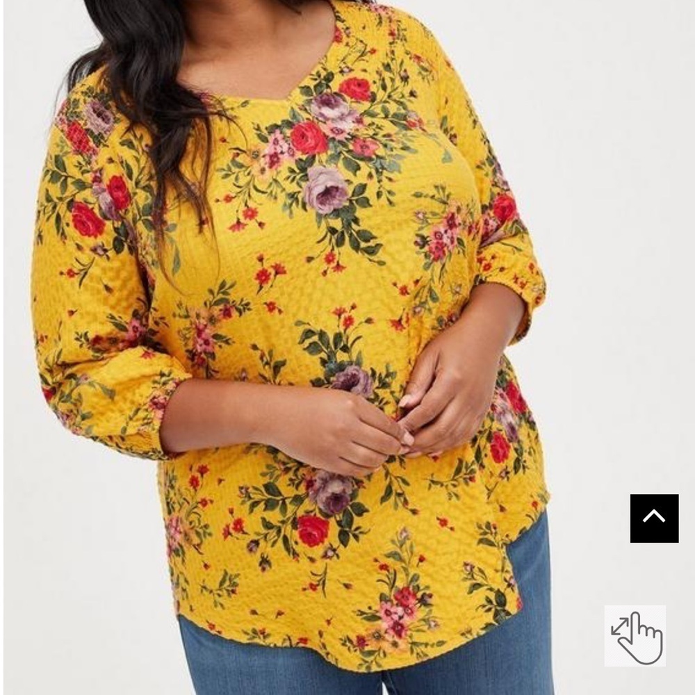 Torrid crinkle gauze smocked tunic top mustard with floral 3/4 sleeve Size 3‌‌‌‌